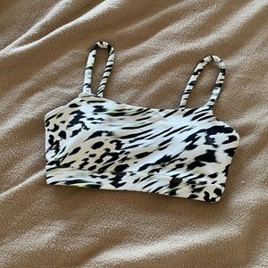 Forever 21 Black White Green Sports Bra